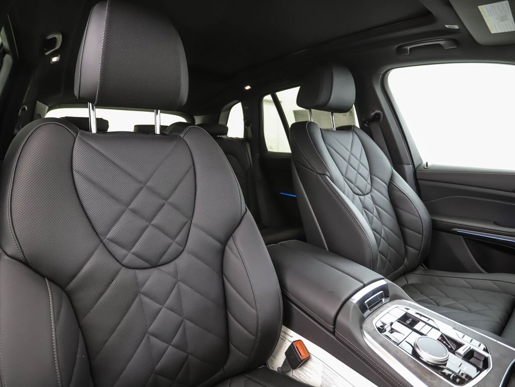 New 2026 Gray Metallic BMW xDrive50e image 32