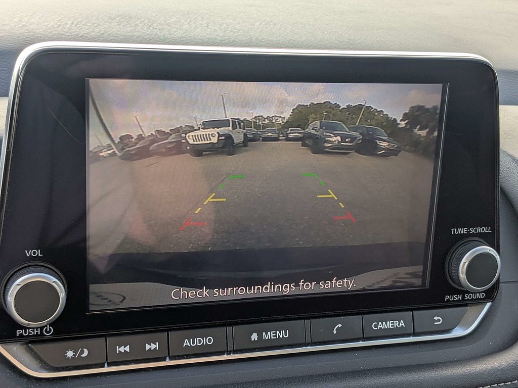 2025 Nissan Rogue SV - Photo 22