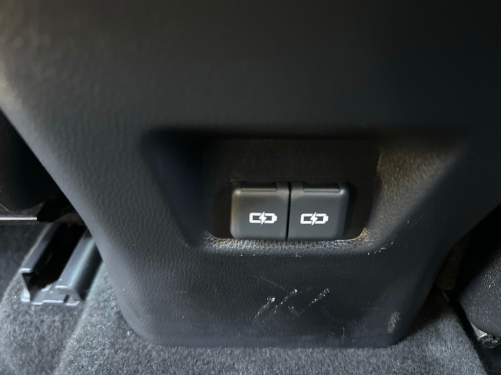 Used 2022 Gray Toyota XLE image 22