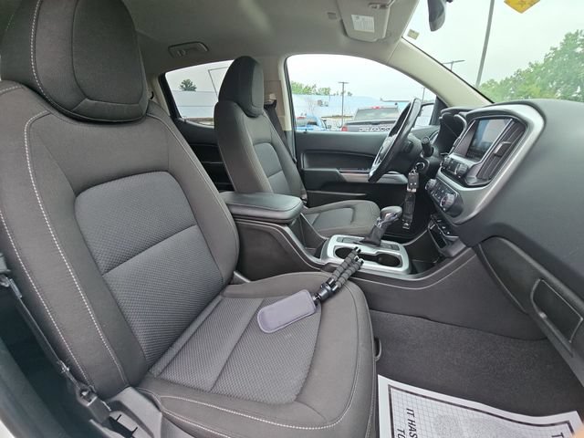Used 2022 Summit White Chevrolet LT image 30