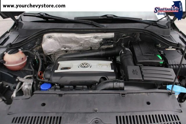 Used 2012 Gray Volkswagen SE image 5