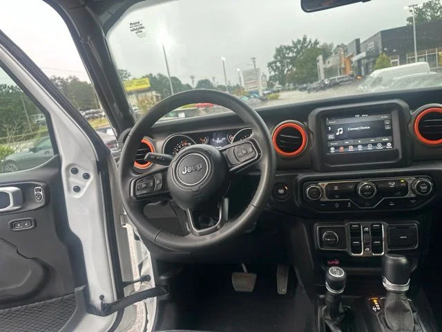 Used 2023 White Jeep Sport S image 17