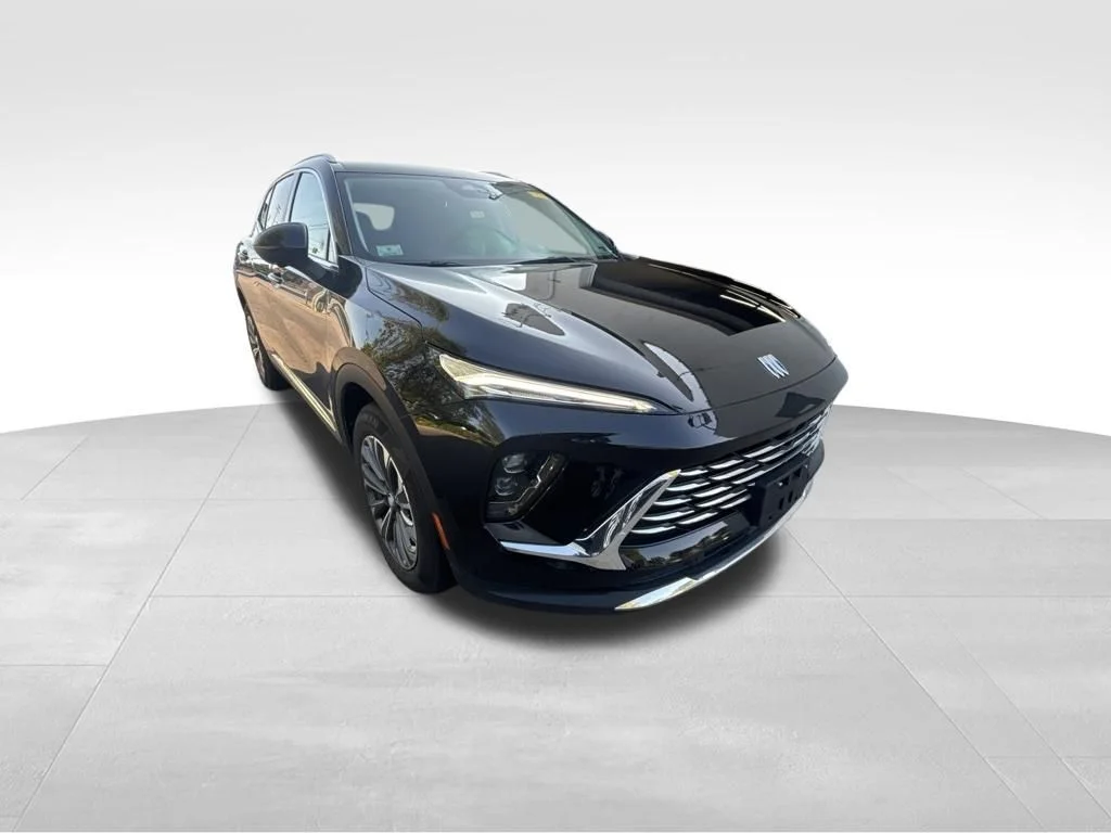 Used 2024 Black Buick Preferred image 9