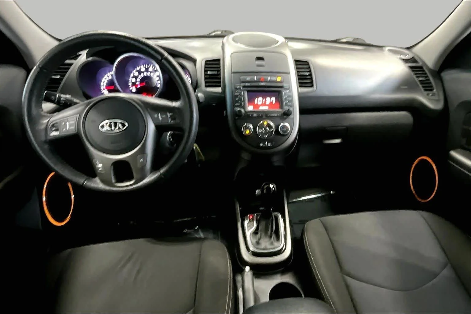 Used 2012 Titanium Pearl Metallic Kia + image 14