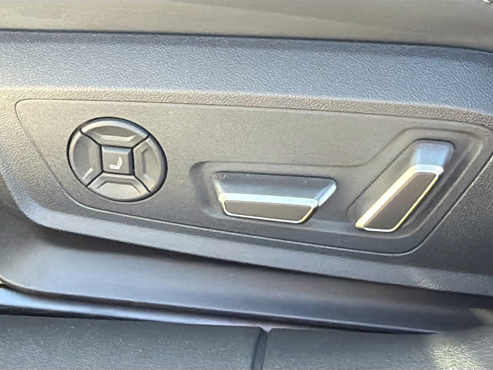 New 2025 46G Audi Premium Plus image 24