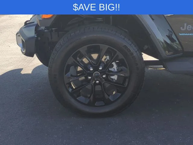 Used 2025 Black Jeep Sahara 4xe image 10