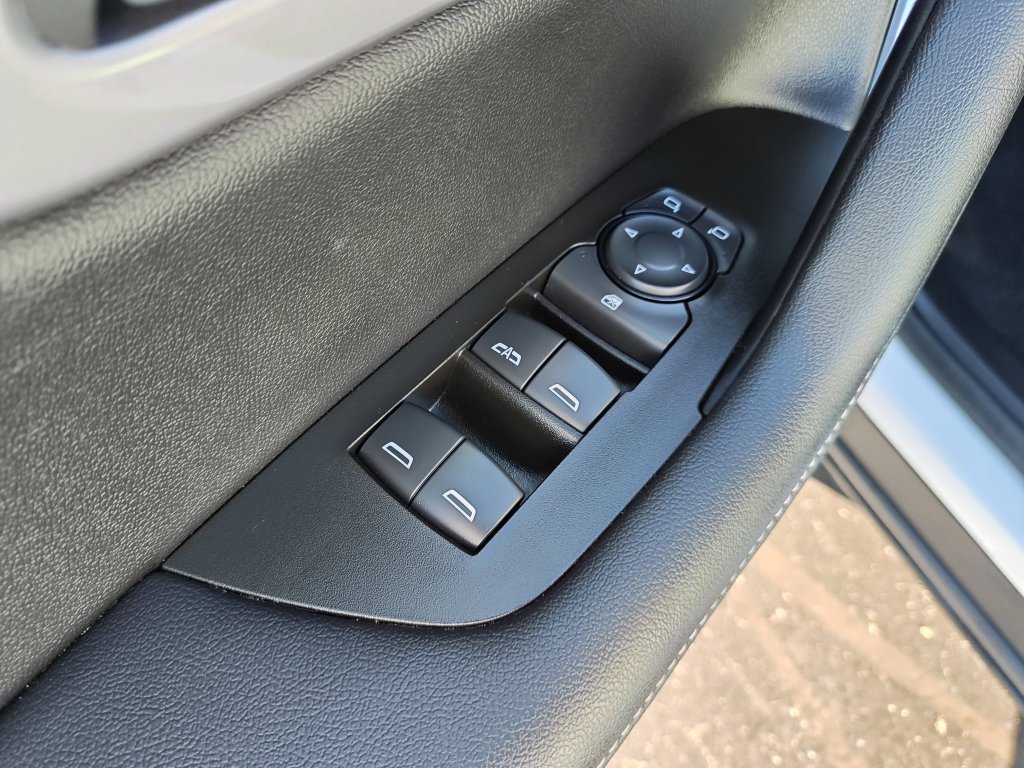Used 2024 White Chevrolet LT image 11
