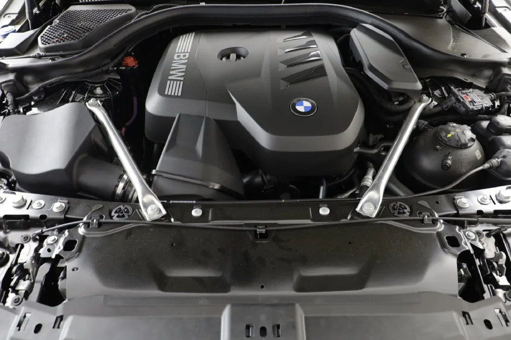 New 2027 BLACK SAPPHIRE BMW 530i xDrive image 24