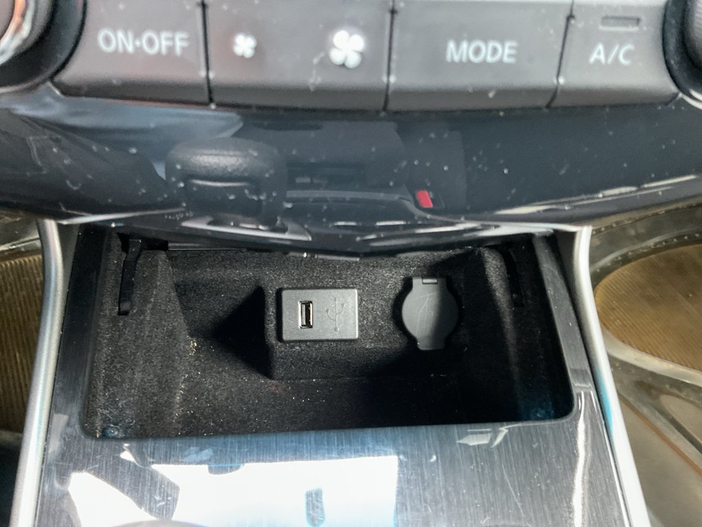 Used 2013 Super Black Nissan 2.5 SV image 18