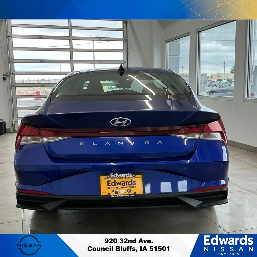 Used 2023 Blue Hyundai SEL image 7