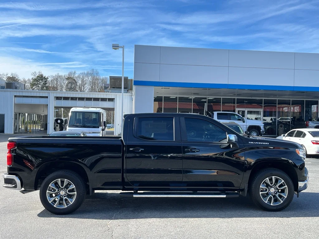 2026 Chevrolet Silverado 1500 LT - Photo 11