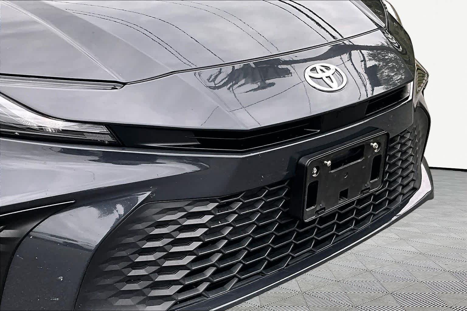 Used 2025 Underground Toyota SE image 30