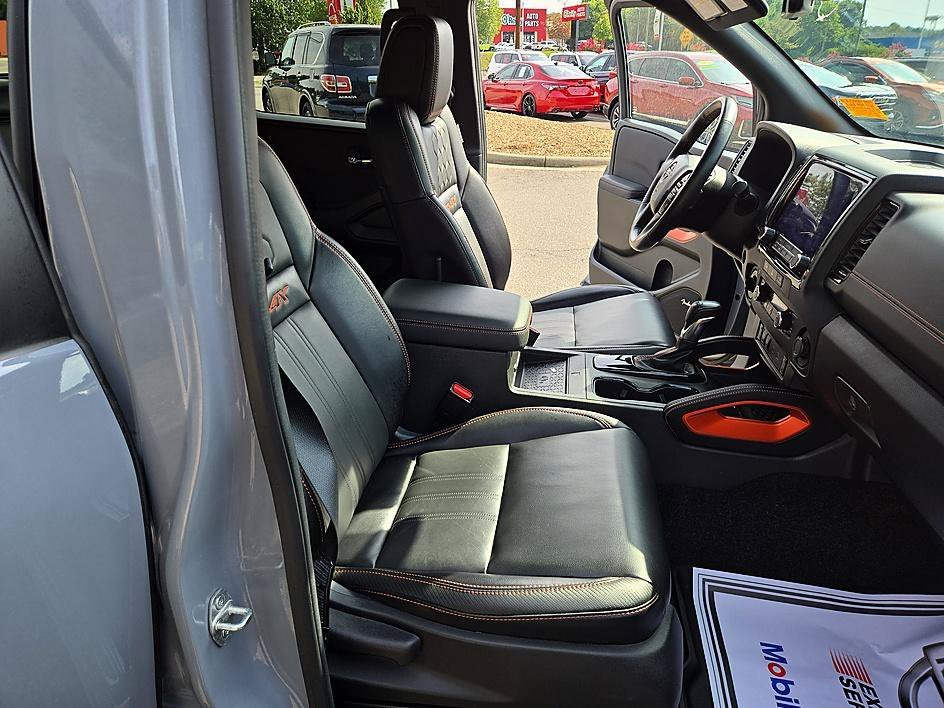 Used 2024 Boulder Gray Pearl Nissan PRO-4X image 19