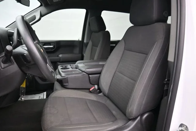 Used 2022 White Chevrolet Custom image 13