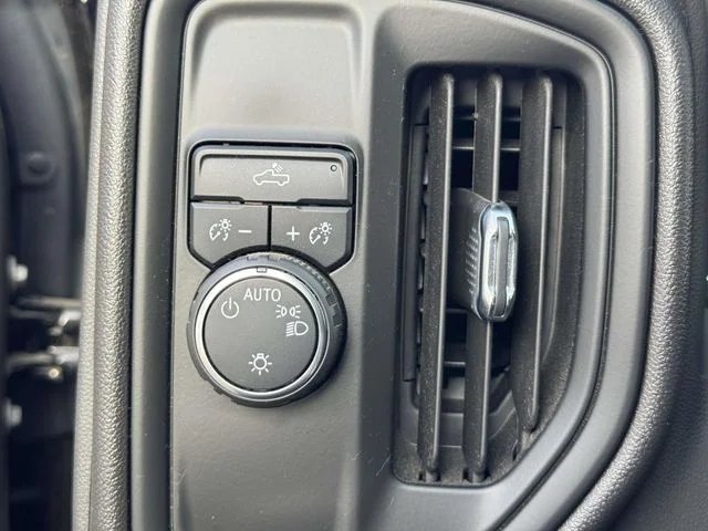 Used 2022 Black Chevrolet Custom image 23