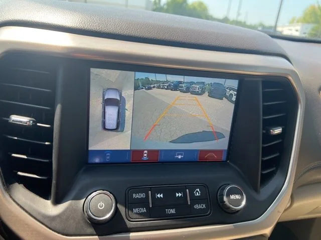 Used 2018 White GMC Denali image 10