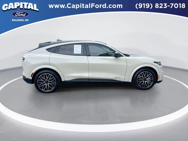 Used 2025 Beige Ford Premium image 9