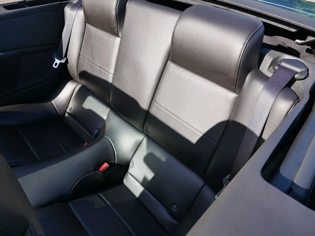 Used 2006  Ford V6 Premium image 12