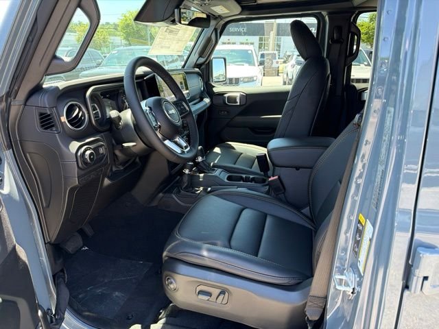 New 2026 Anvil Clear-Coat Exterior Paint Jeep Sahara image 12
