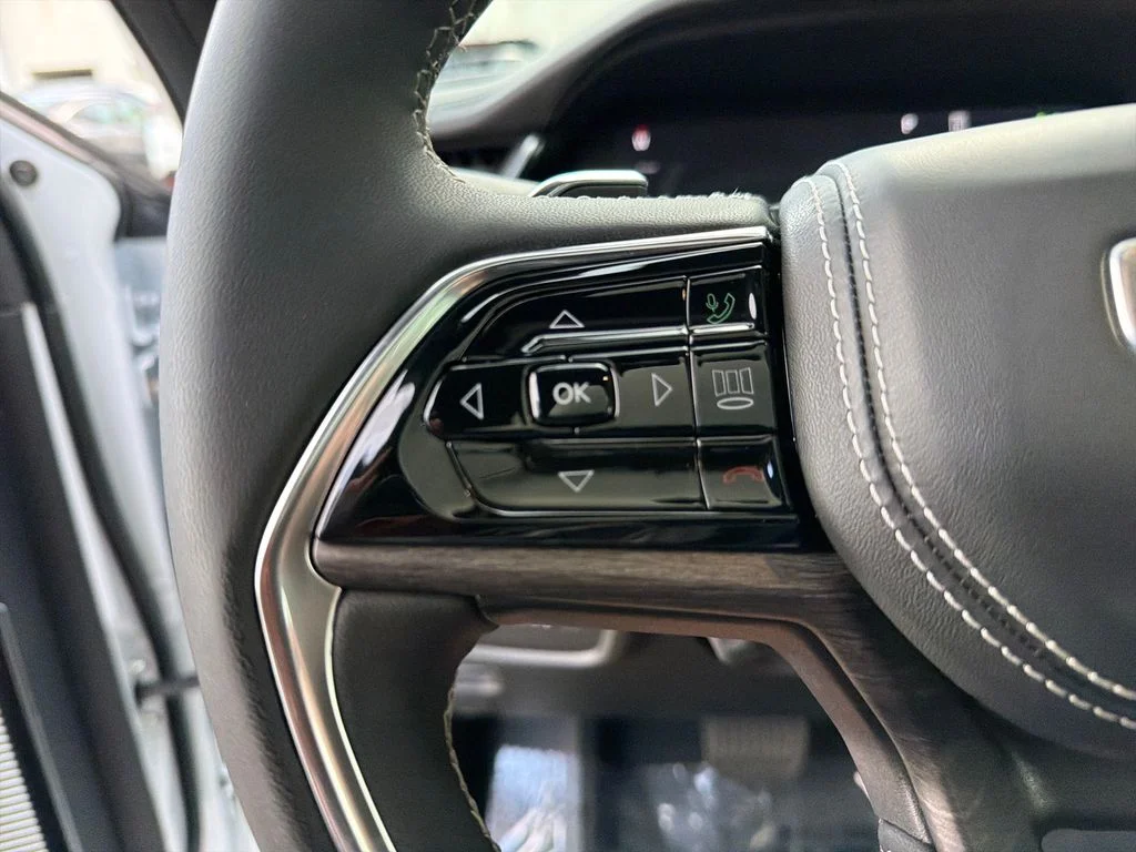 2023 Jeep Grand Cherokee Overland 4xe - Photo 22