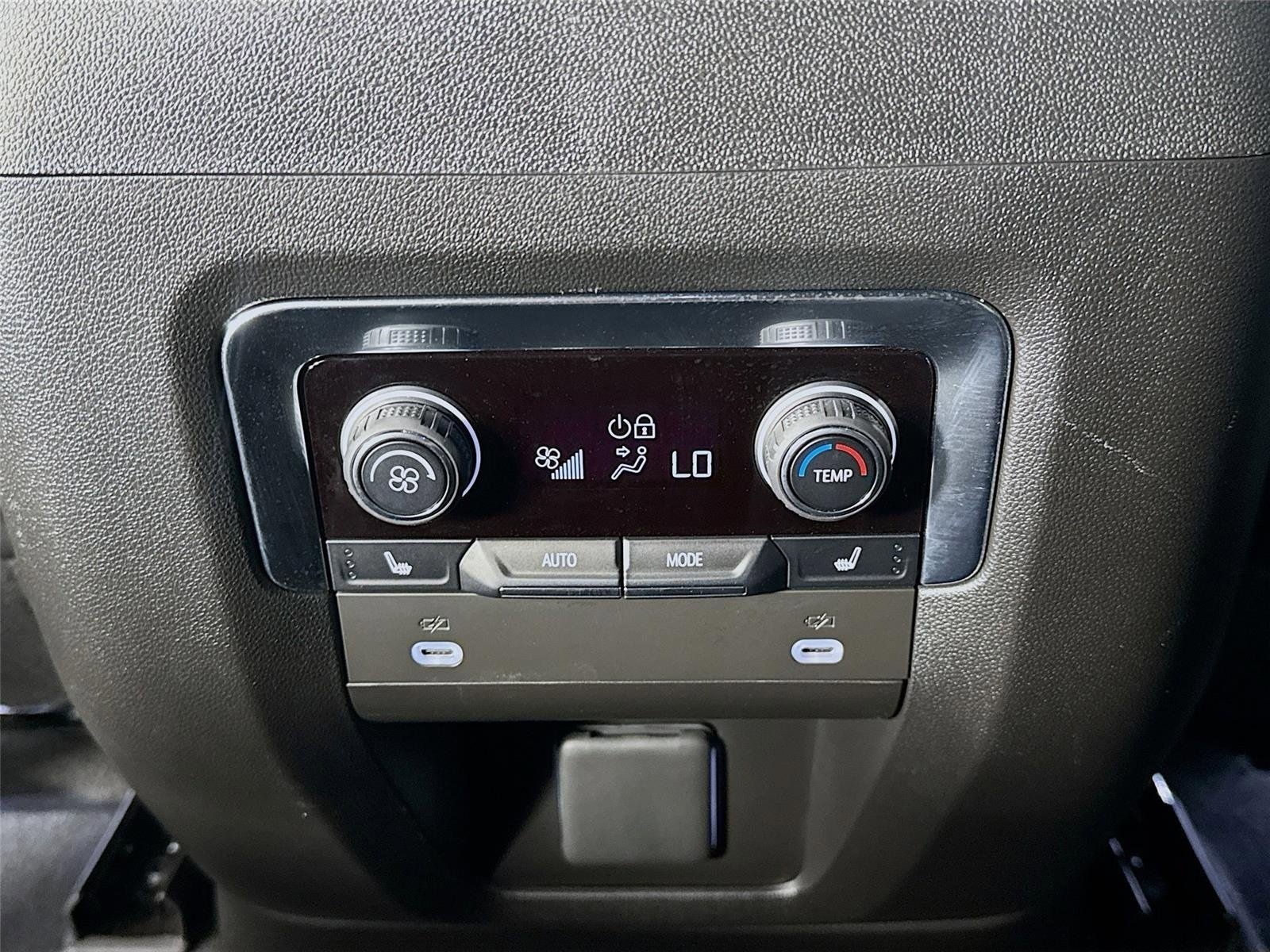 Used 2023 Black Chevrolet High Country image 27