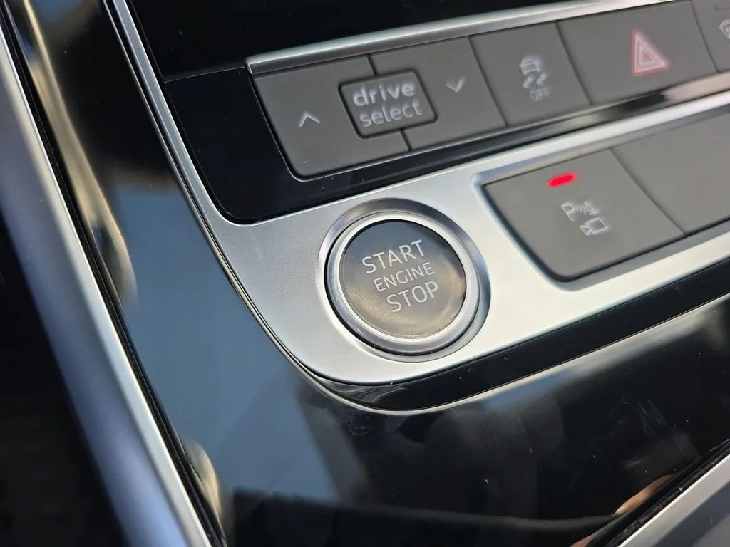 Used 2021 White Audi Premium 55 TFSI quattro Tiptronic image 23