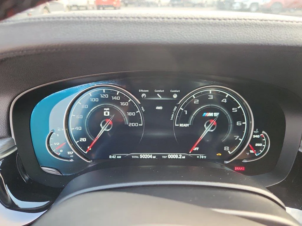 Used 2018 Marina Bay Blue Metallic BMW SD image 19