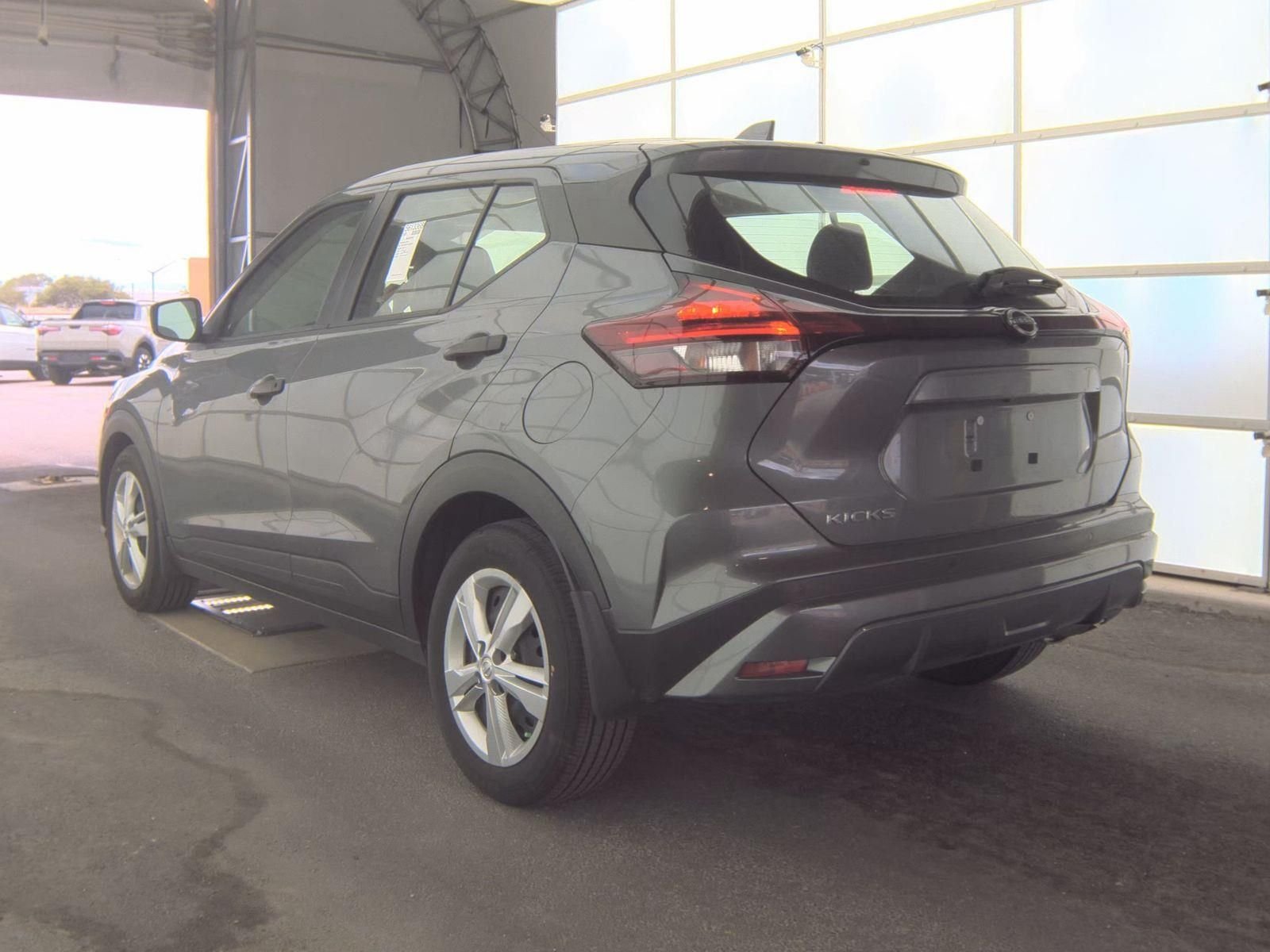 Used 2024 Gray Nissan S image 7