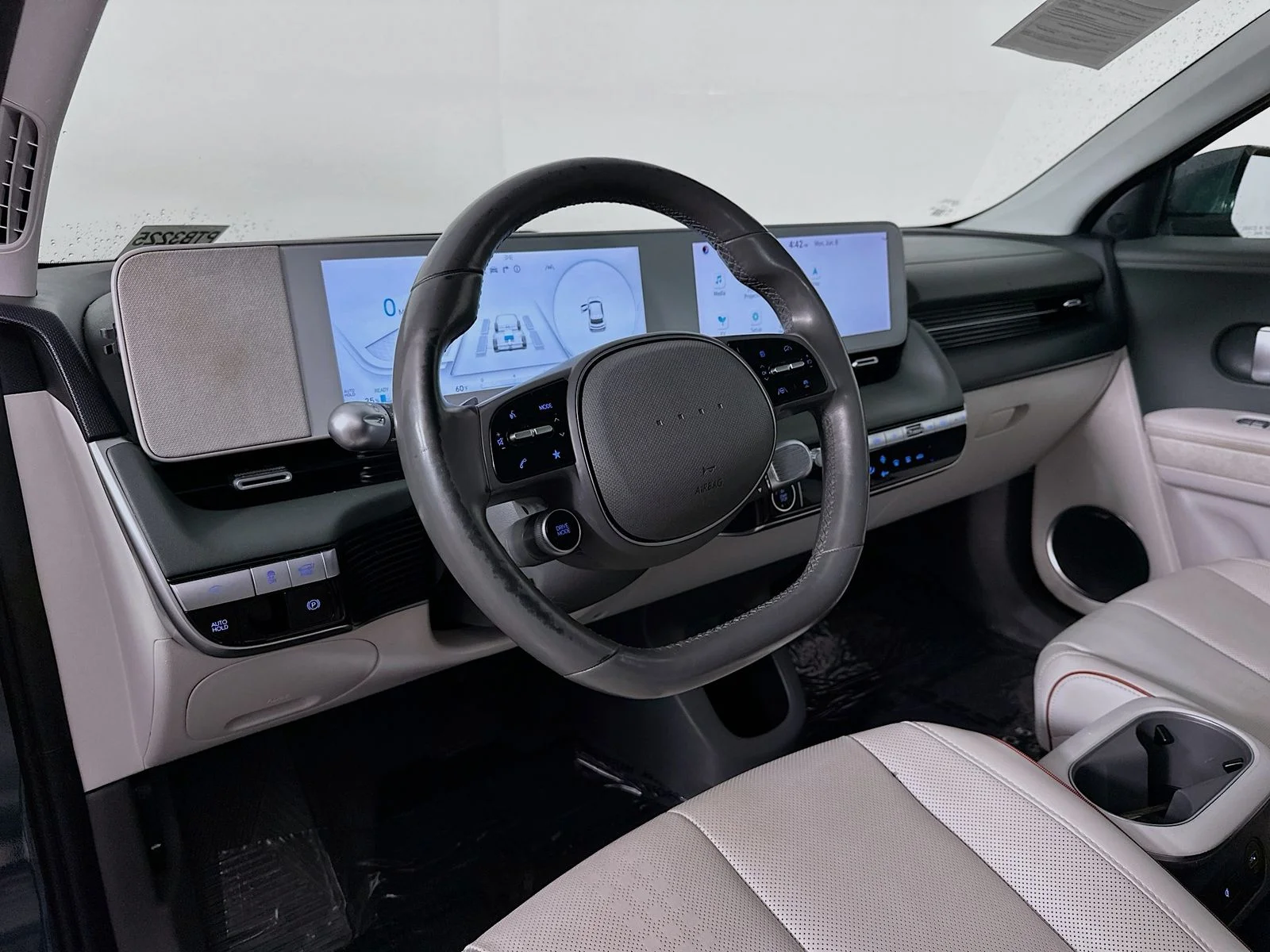 Used 2023 Digital Teal Hyundai Limited image 9