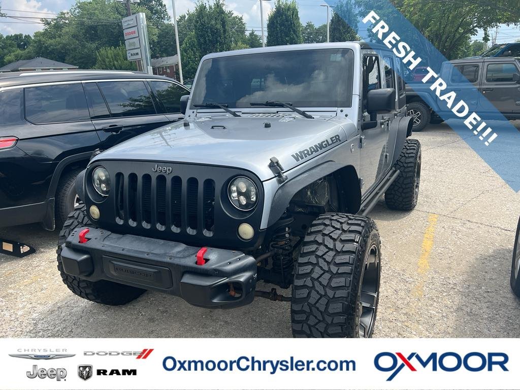 Used 2016 Billet Silver Metallic Clearcoat Jeep Black Bear image 1