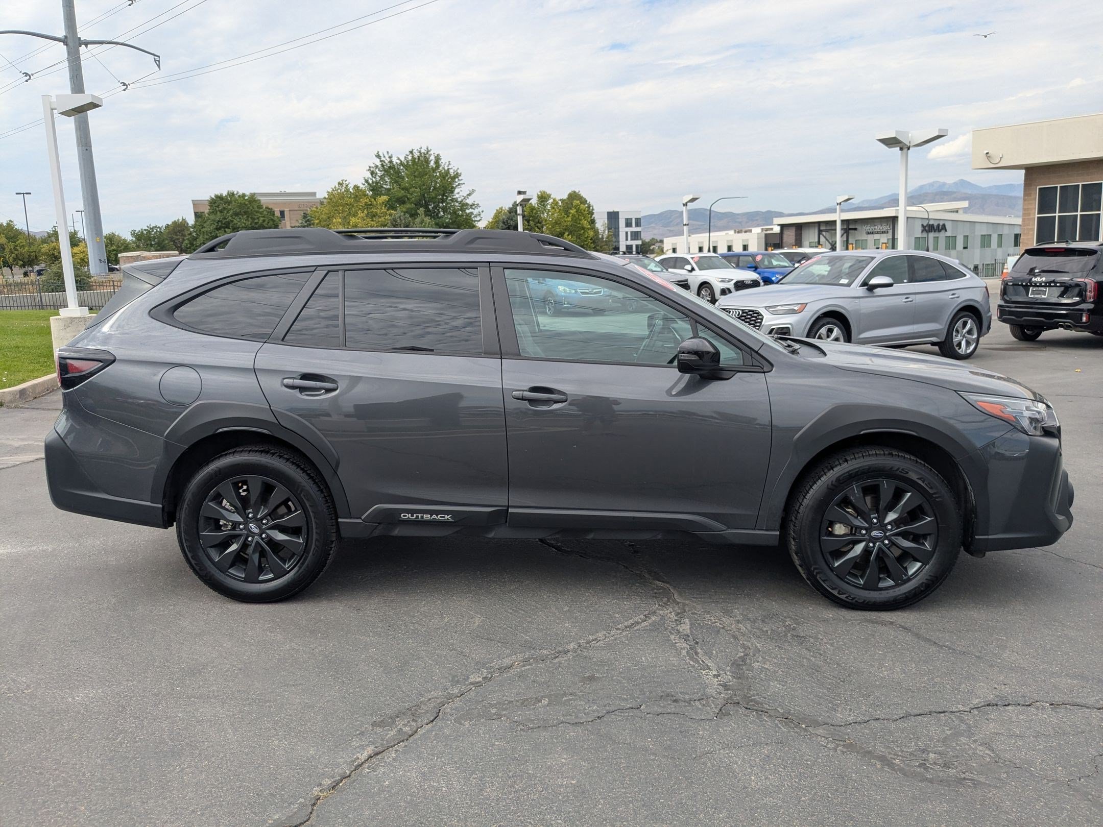 Used 2024 Magnetite Gray Metallic Subaru Onyx Edition image 7
