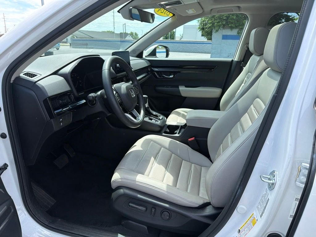 Certified Used 2024 Platinum White Pearl Honda EX-L image 17