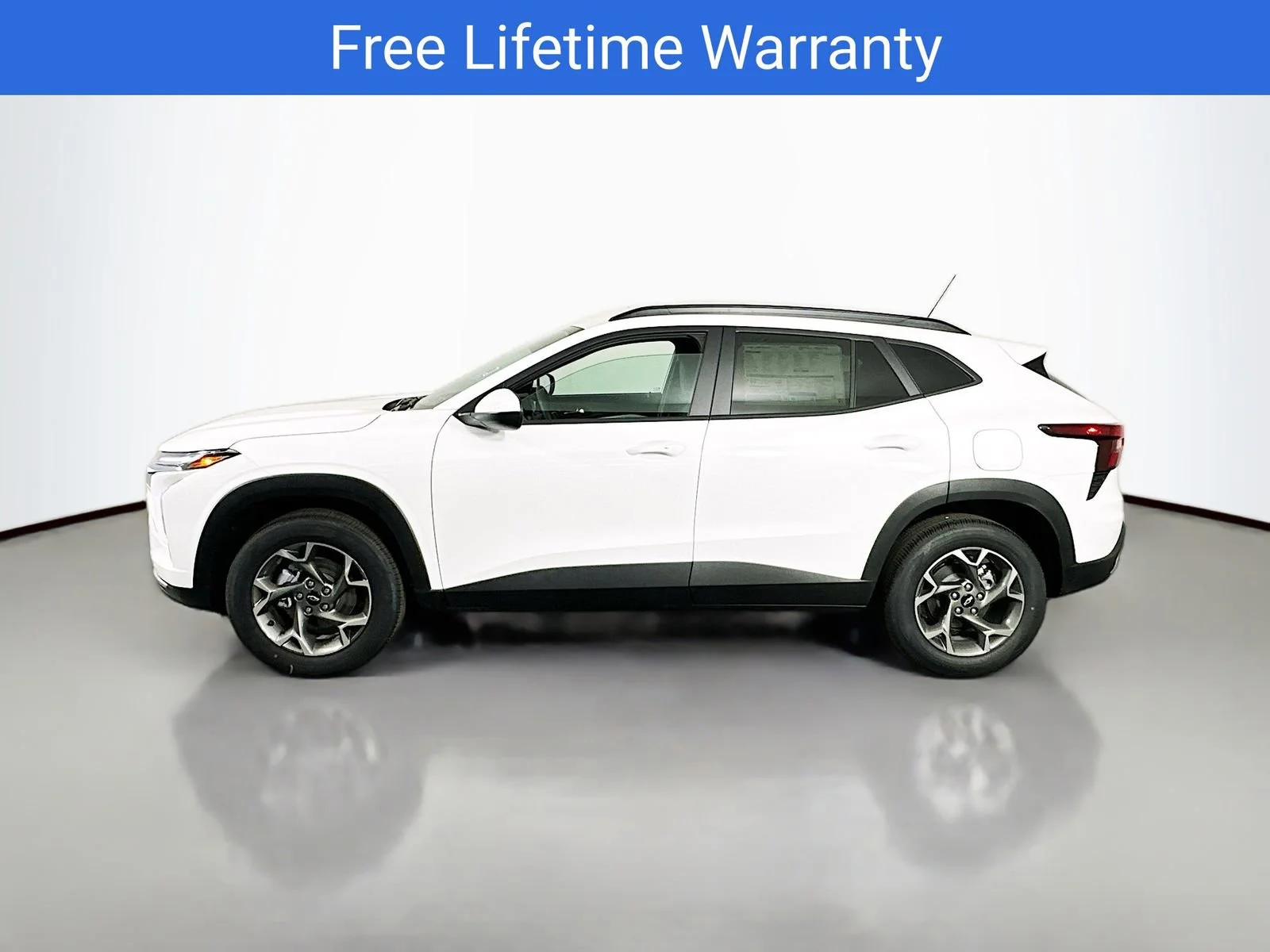 New 2026 Summit White Chevrolet LT image 5