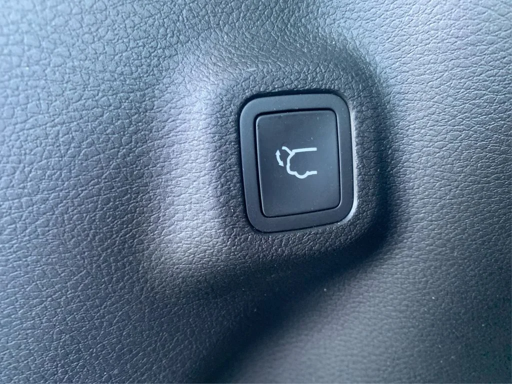 Used 2026 White Jeep Limited image 13