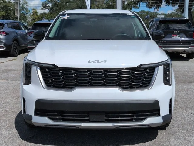 New 2026 Glacial White Pearl Kia LX image 9
