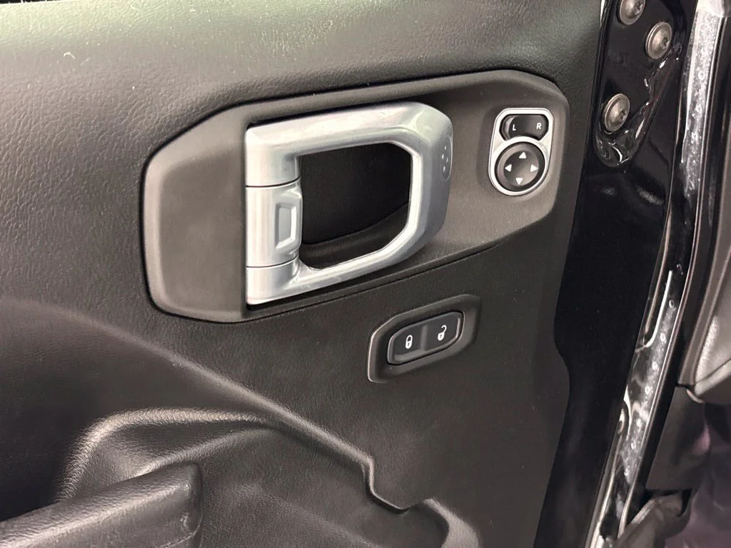 Used 2021 Black Jeep Unlimited Rubicon image 28