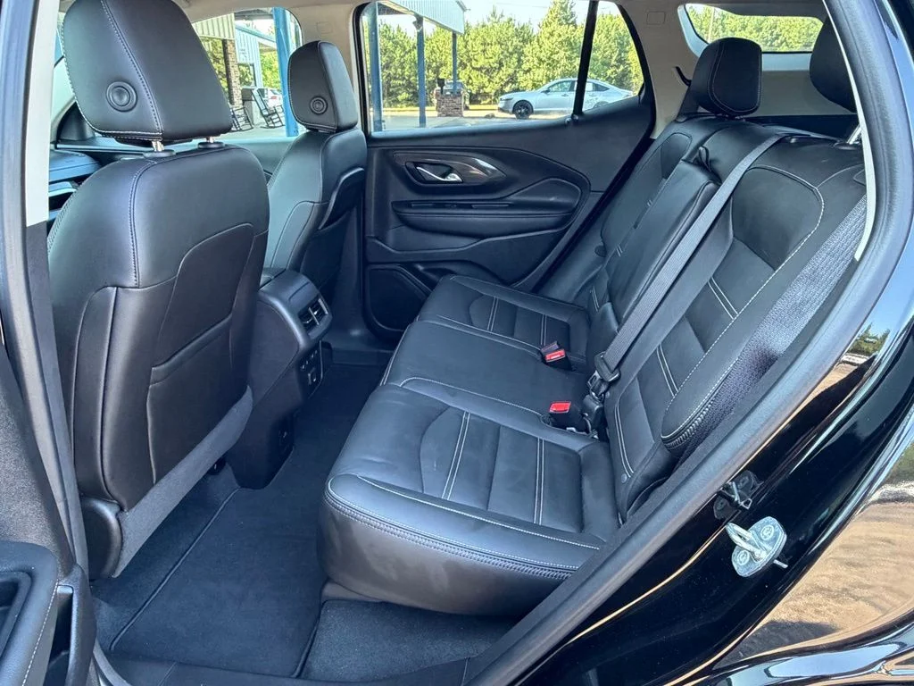 Used 2024 Black GMC Denali image 29
