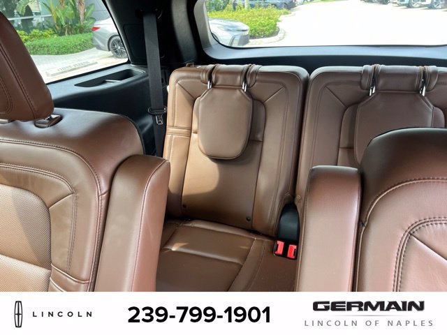 Used 2021 White Lincoln Grand Touring image 15