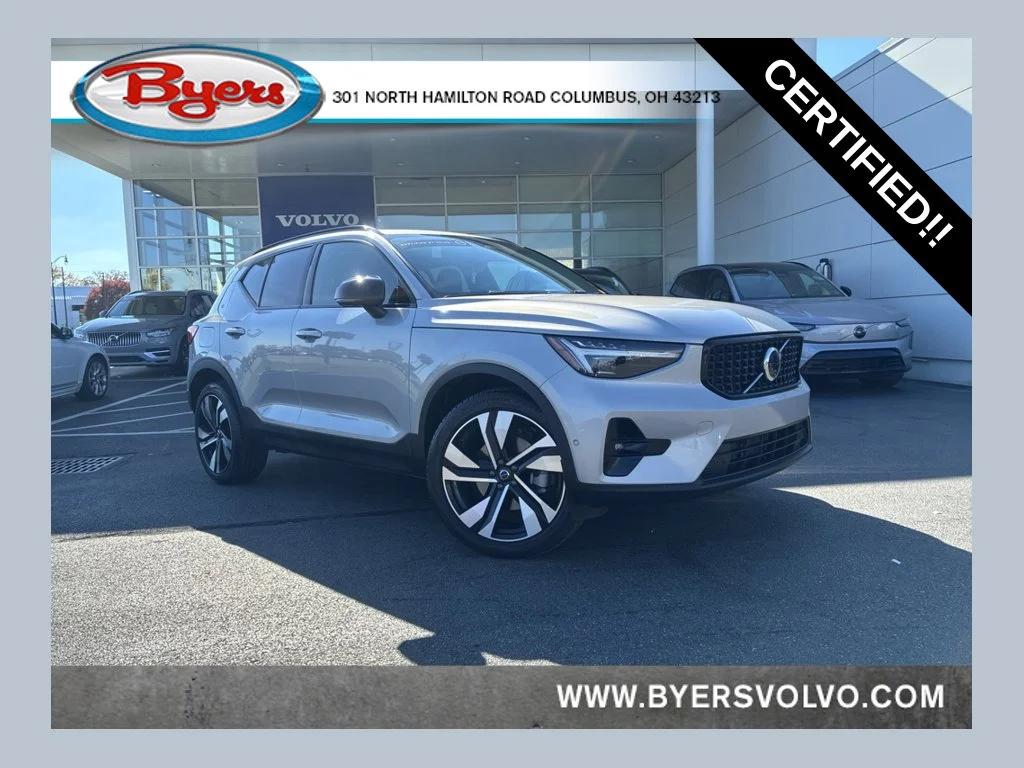 2025 Volvo XC40