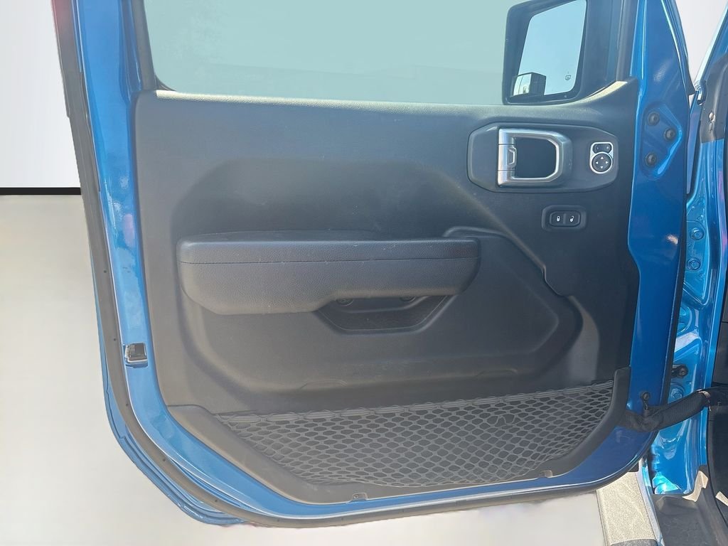 Used 2023 Blue Jeep Sport S image 20
