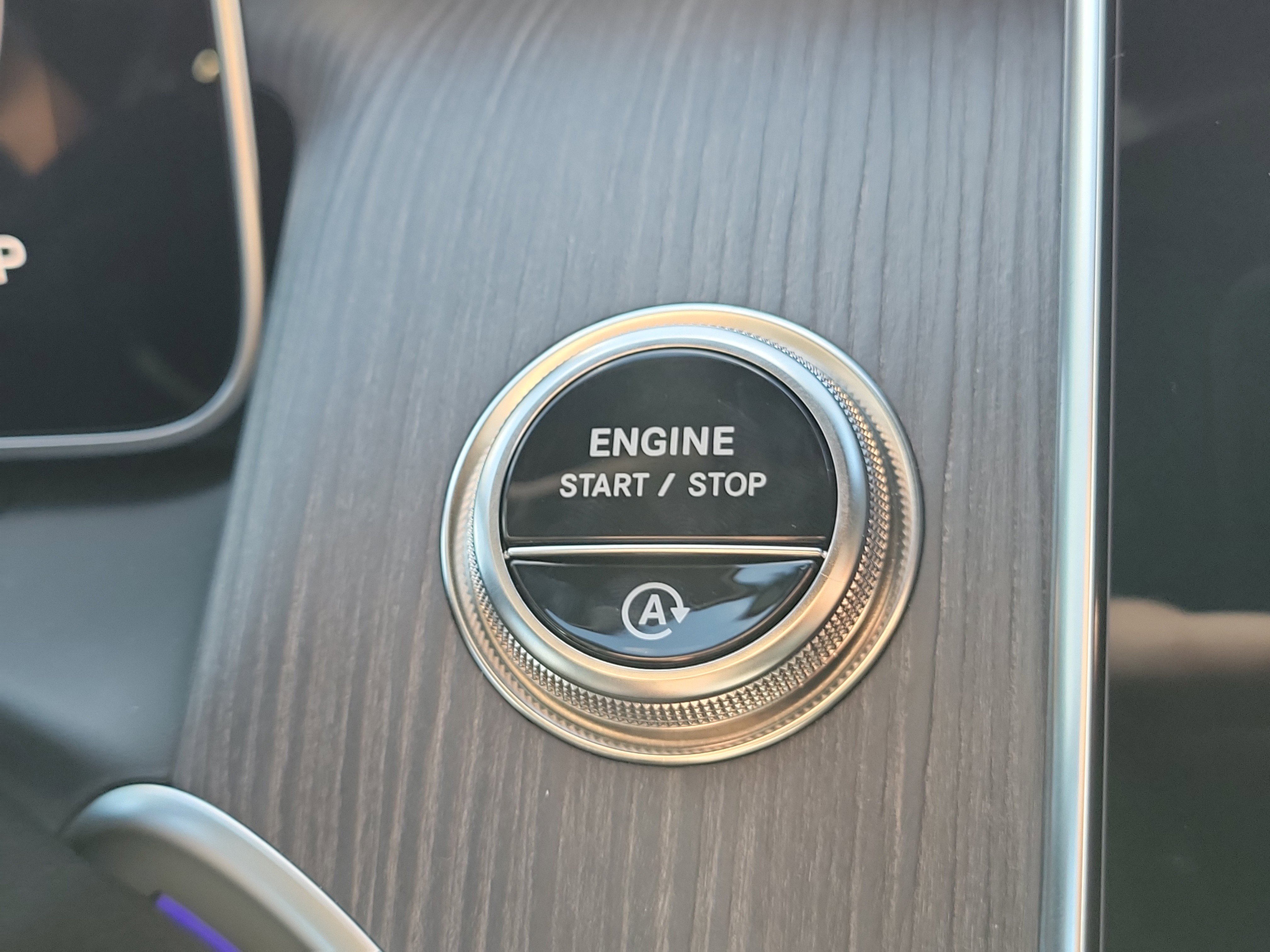 New 2026 Polar White Mercedes-Benz GLC 300 image 29