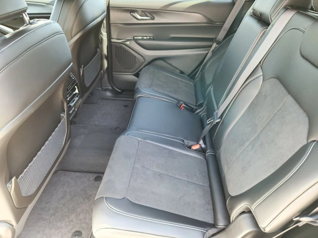 2025 Jeep Grand Cherokee L Altitude - Photo 23