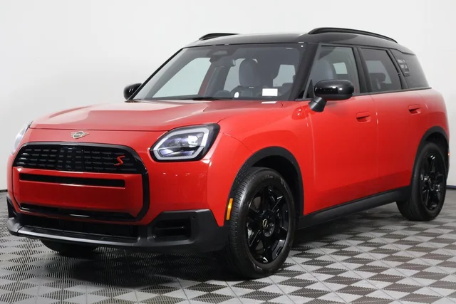 2026 MINI Cooper S Countryman Signature Plus