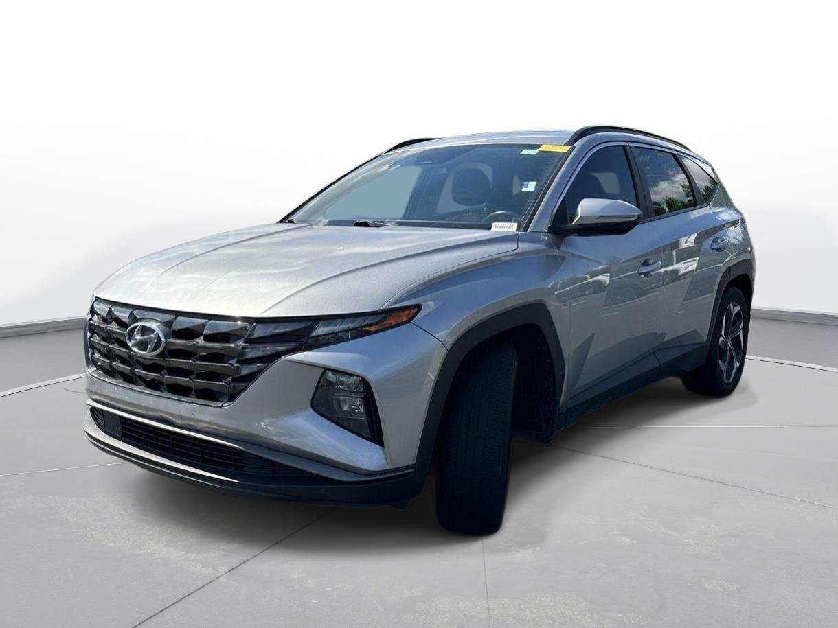 Used 2024 Shimmering Silver Hyundai SEL image 2