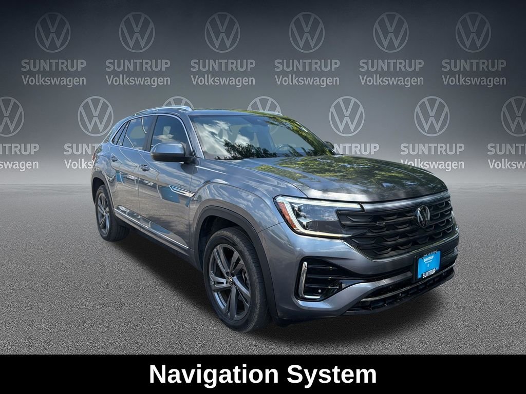 Used 2024 Gray Volkswagen 2.0T SEL R-Line image 9