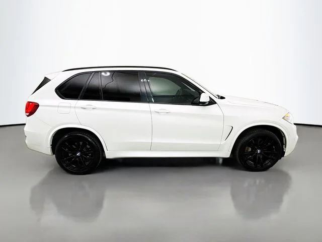 Used 2017 White BMW xDrive50i image 8