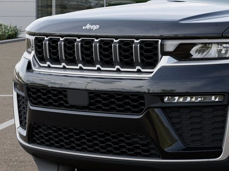 New 2026 Diamond Black Crystal Pearl-Coat Exterior Paint Jeep Limited image 11