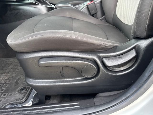 Used 2018 Bright Silver Kia Base image 13