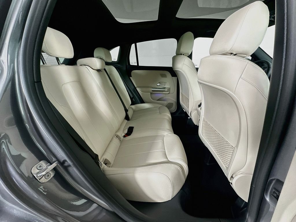 Used 2026 Gray Mercedes-Benz GLA 250 image 27