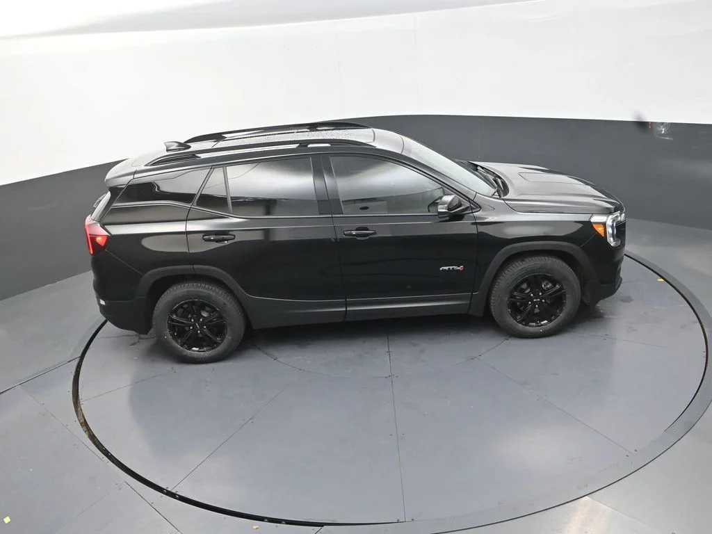 Used 2022 Black GMC AT4 image 22